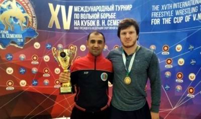 Güləşçimiz Rusiyada qızıl medal qazandı