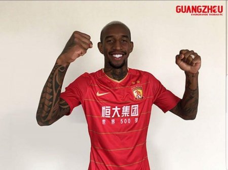 Çin klubu Taliskanın transfer hüququna sahibləndi