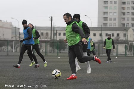“Neftçi” “Qarabağ”la oyunun hazırlığına start verdi