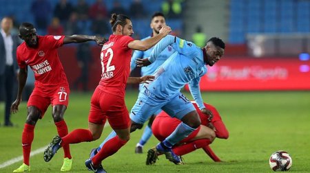 Türkiyə Kuboku: “Trabzonspor”-“Ümraniyəspor” oyununda qalib müəyyənləşməyib