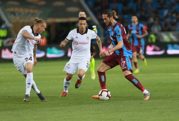 Futbol üzrə Türkiyə çempionatı: “Trabzonspor” komandası “Beşiktaş”ı məğlub edib