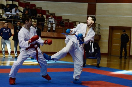 Karate üzrə Azərbaycan çempionatına start verilib