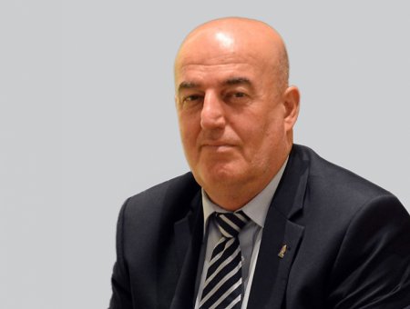 Hakim-inspektor Asim Xudiyev UEFA-nın kursunda iştirak edir