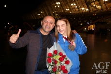 Avropa çempionatında qızıl medal qazanan güləşçimiz Mariya Stadnik Bakıya qayıdıb
