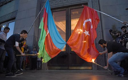 Azərbaycan və Türkiyəyə qarşı erməni acizliyi