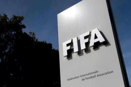 FIFA 4 azərbaycanlı futbolçuya ödəniş edəcək