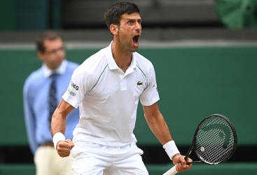“Wimbledon-2021”: Novak Cokoviç kanadalı tennisçi Denis Şapovalovı məğlub edərək finala yüksəlib