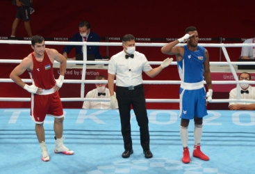 Boksçumuz Alfonso Dominges Tokio Olimpiadasının dörddəbir final mərhələsinə yüksəlib