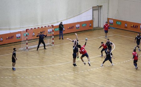 Kişi həndbolçulardan ibarət Azərbaycan çempionatında iki turun oyunları keçirilib