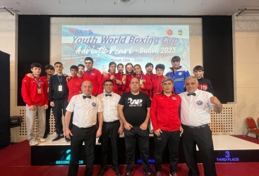 Gənc boksçularımız dünya kuboku yarışlarında altı medal qazanıblar