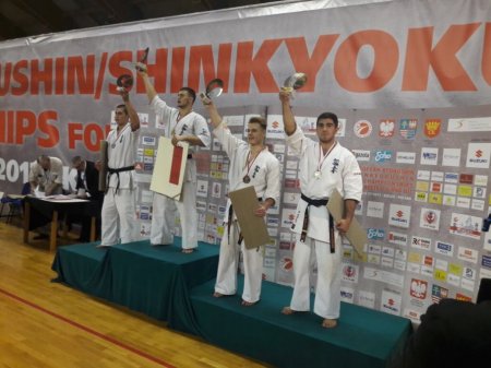 Azərbaycan karateçiləri Avropa çempionatında bir qızıl və iki bürünc medal qazanıblar