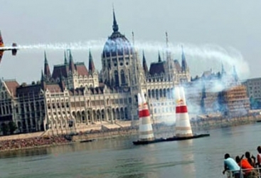 Budapeşt "Red Bull Air Race" yürüşünün keçirilməsindən imtina edib