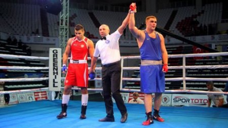 Azərbaycan boksçuları Avropa çempionatında 1 qızıl və 2 bürünc medal qazanıblar