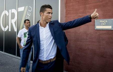 Ronaldo Portuqaliyadakı mehmanxanalarını ödənişsiz xəstəxanalara çevirəcək