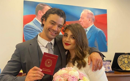 Van Dammın oğlu azərbaycanlı xanımla evləndi