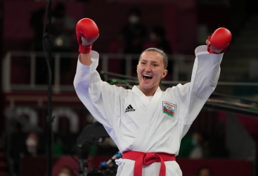 Karateçimiz İrina Zaretska Tokio Olimpiadasının finalında misirli Feryal Abdelaziz ilə üz-üzə gələcək
