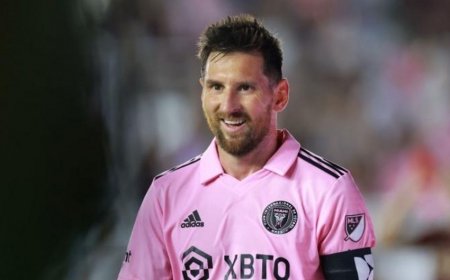 Messi yeni klubunda ilk titulunu qazanıb