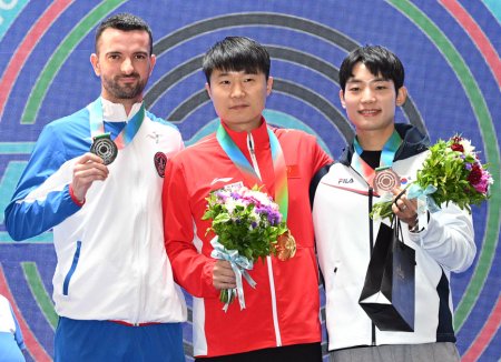 Fransalı atıcı Bakıdakı Dünya Kubokunda yenə qızıl medalı əldən verib